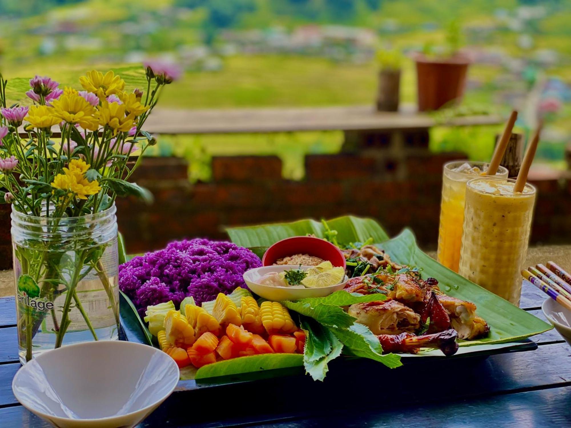 Pham'S House - Homestay & Cafe Sapa Exteriör bild